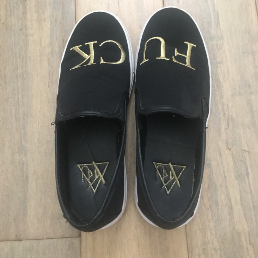 YRU sneakers size 8